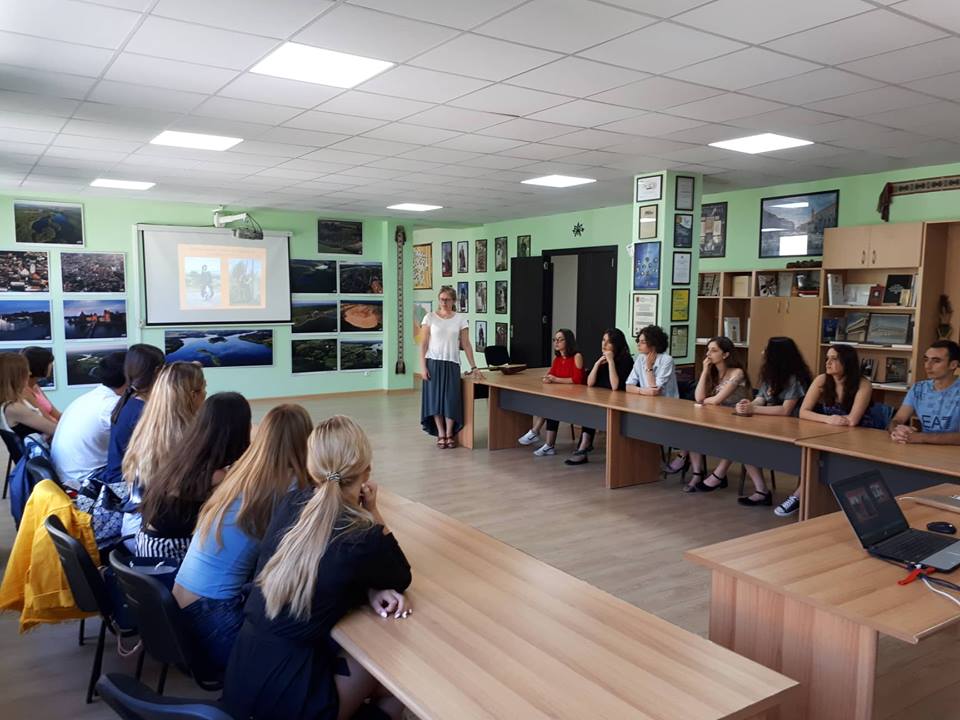 5 nuotrauka_ Studentai klausosi paskaitos